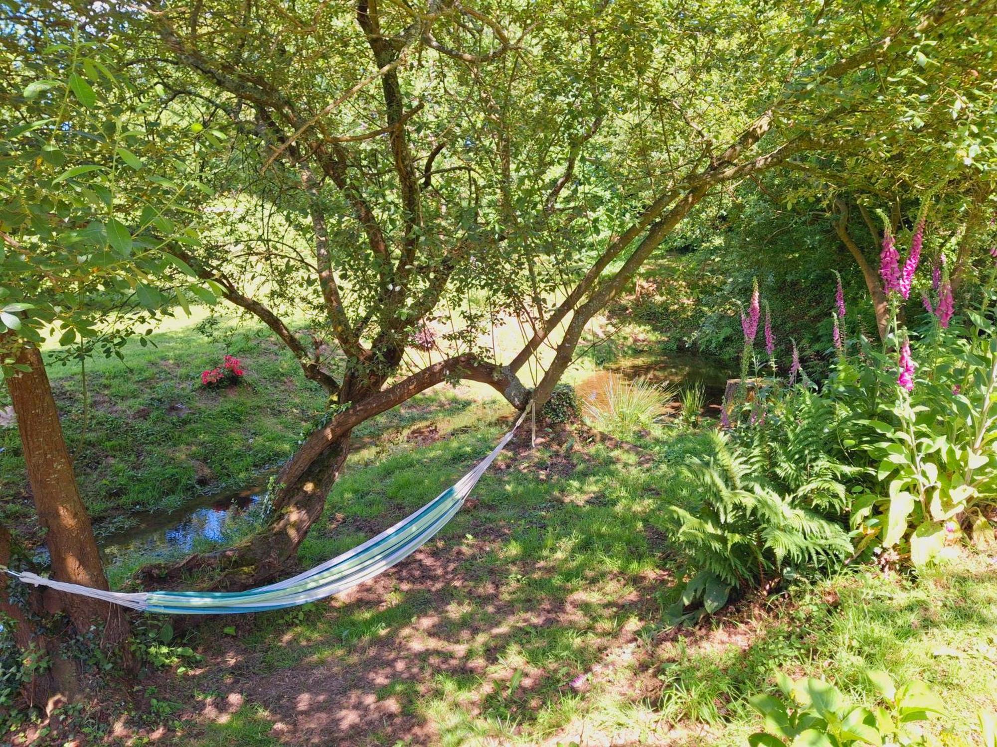 L'Authentique Tonneau A Cidre D'Emma Villa Litteau Bagian luar foto
